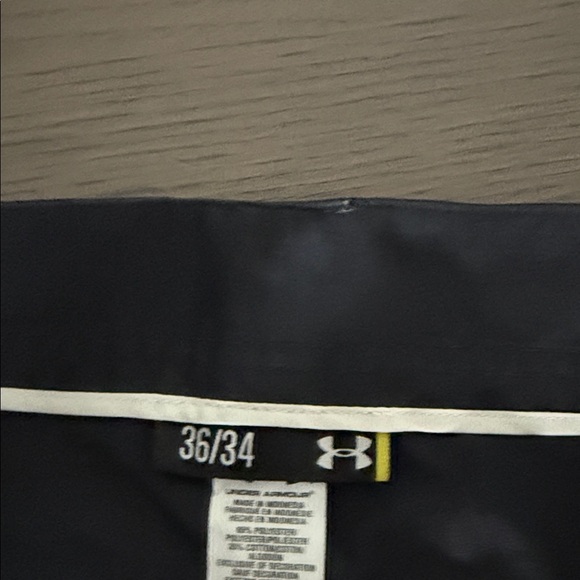 Under Armour - Picture 3 of 5